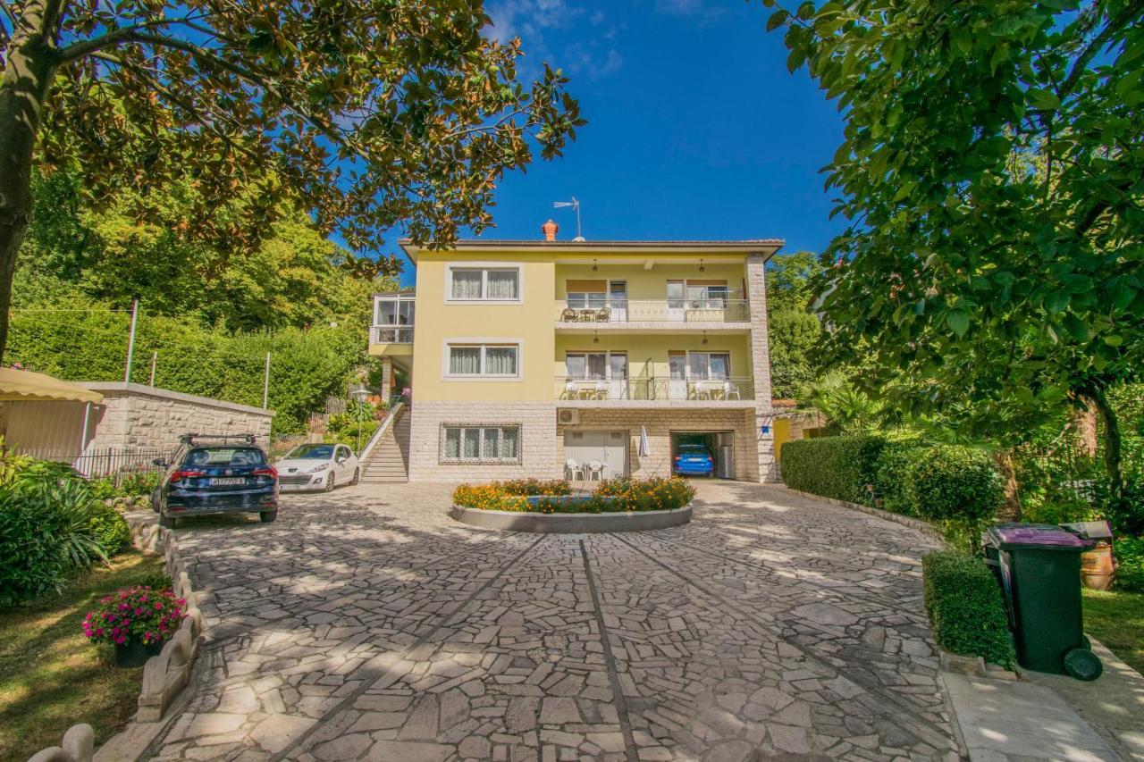 Apartments Anita Near Opatija With Private Parking Матули Екстериор снимка