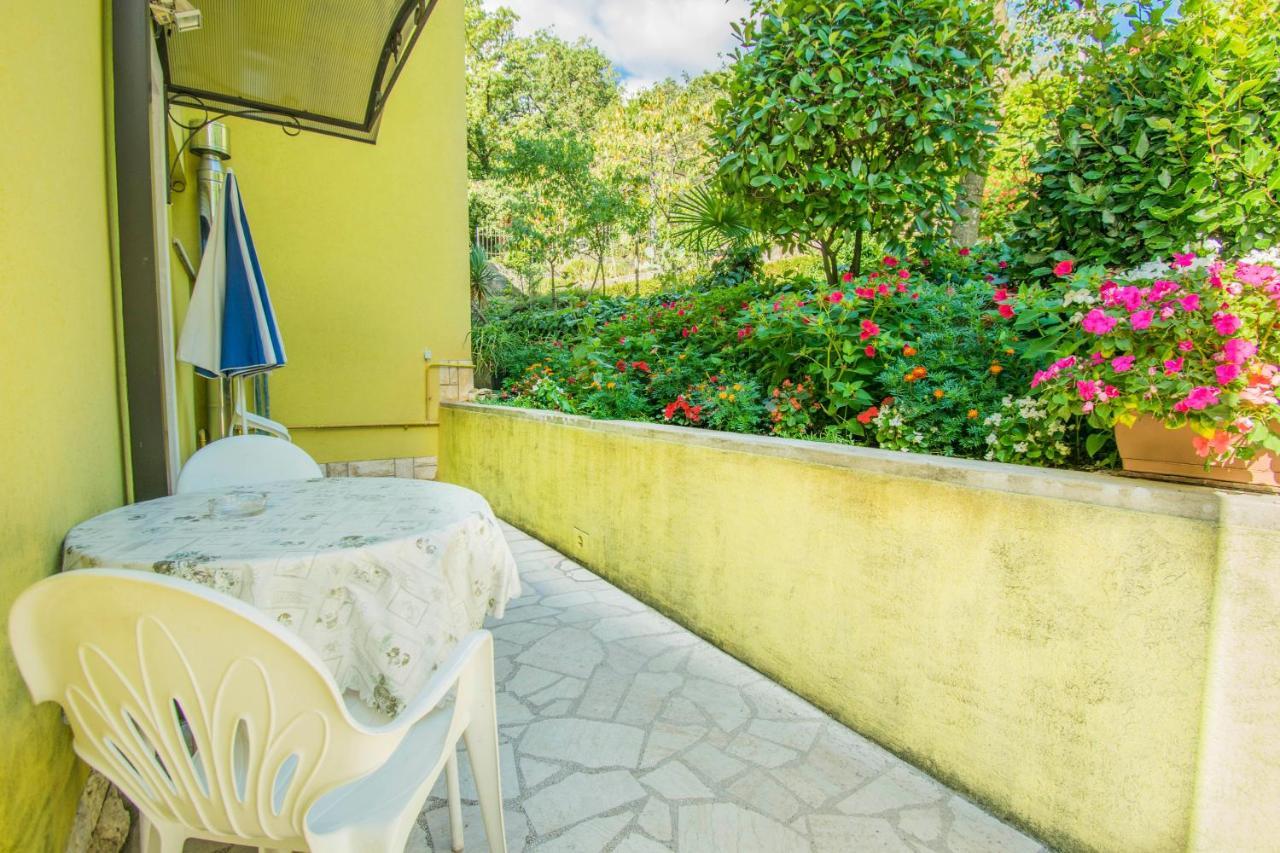 Apartments Anita Near Opatija With Private Parking Матули Екстериор снимка